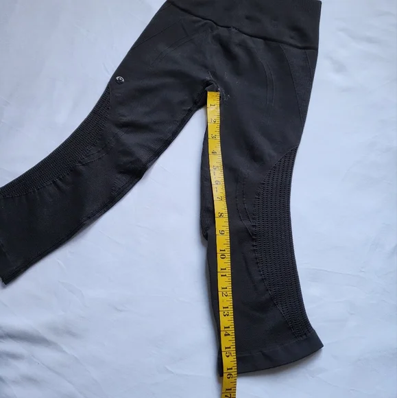 Lululemon Flow & Go Crop - Picture 13 of 15